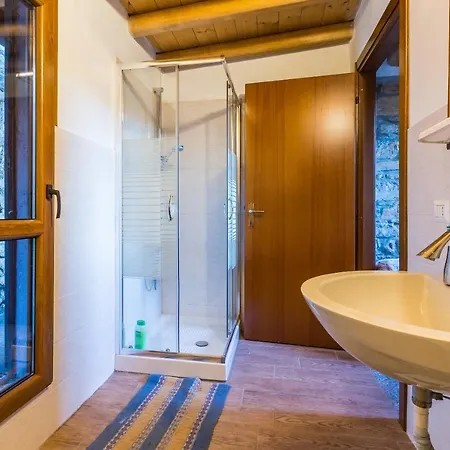 Le Casette Di Laila Farm stay *