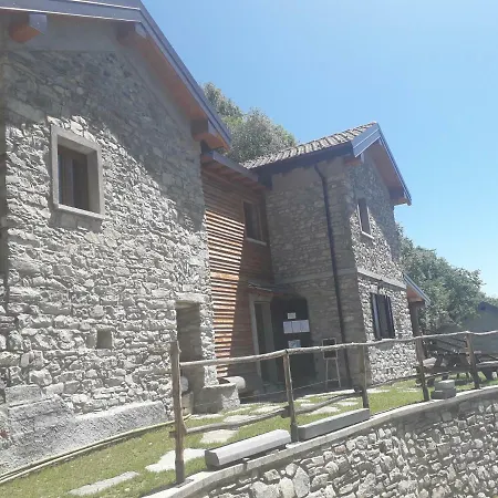 Le Casette Di Laila * Colonno