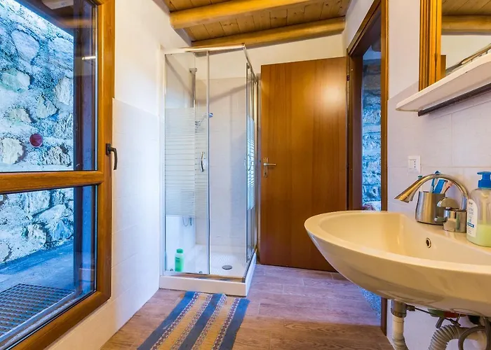 Le Casette Di Laila Farm stay *